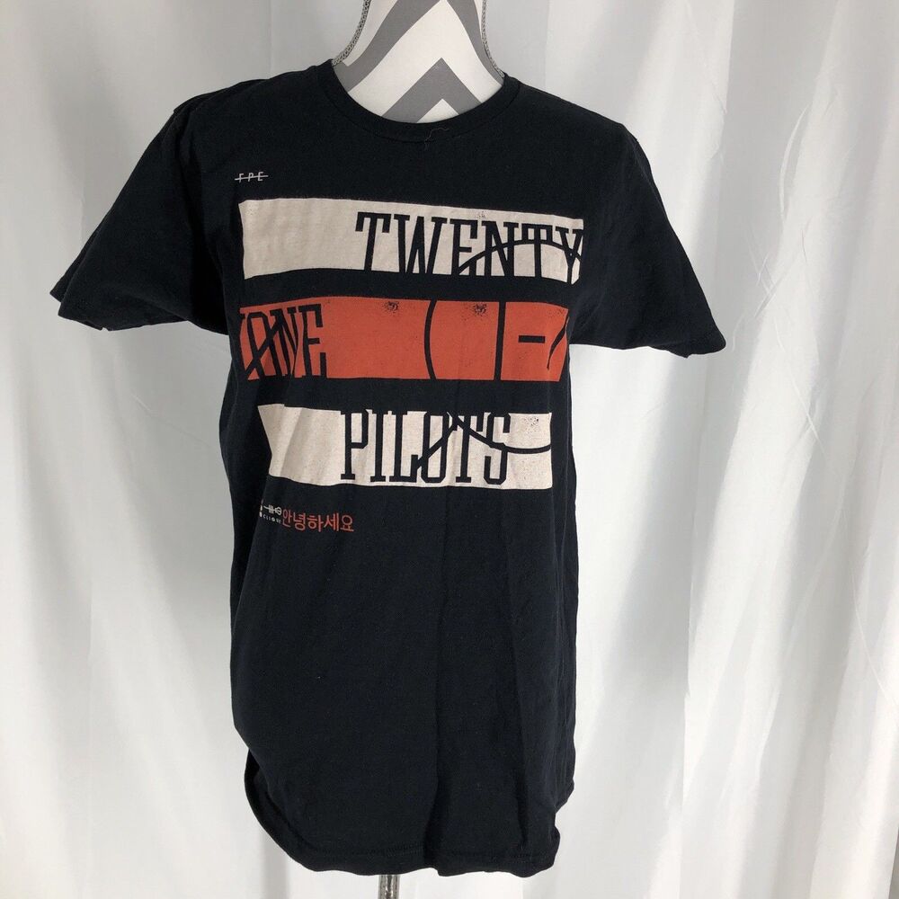 Twenty One Pilots Band Graphic Clique T Shirt Size Medium